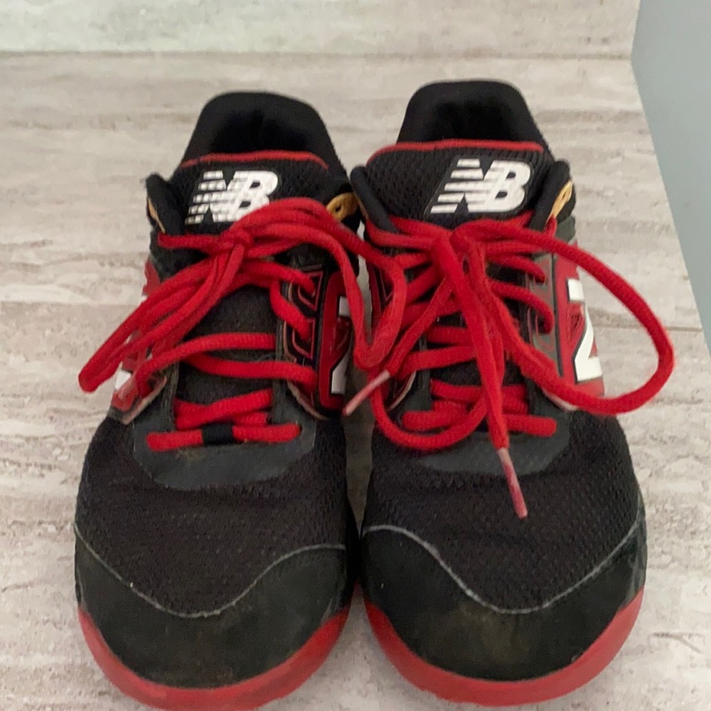 New Balance Youth 6 turf baseball cleats